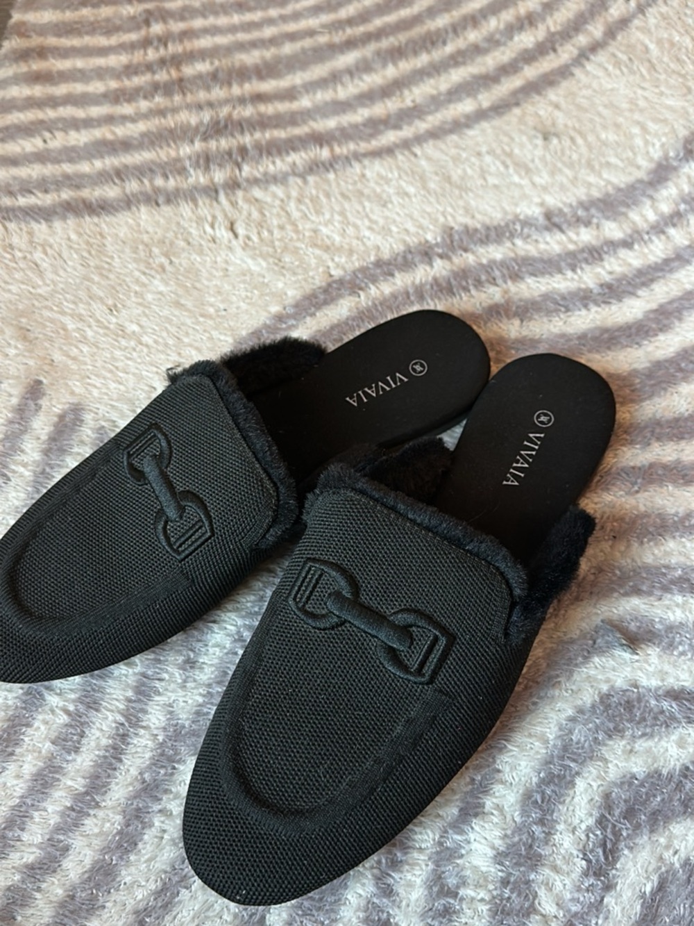 VIVALA Women's Black Faux Fur-Lined Slip-On Mules